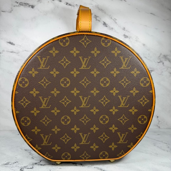 Louis Vuitton Handbags - Louis Vuitton Hat Box bag Boite Chapeau 30 vintage monogram LV trunk Leather